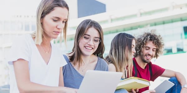 Foto secundaria del campus Facultad de Ciencias Económicas y Empresariales