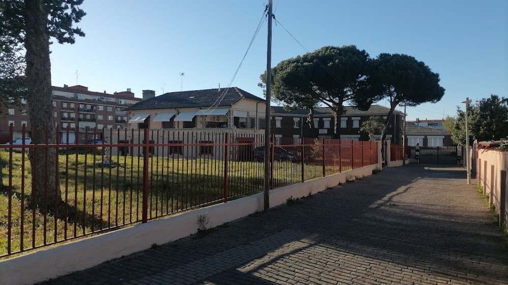 Activitats Comercials a Hernández Vera (Hernández Vera, Santa Marta De Tormes): foto 2