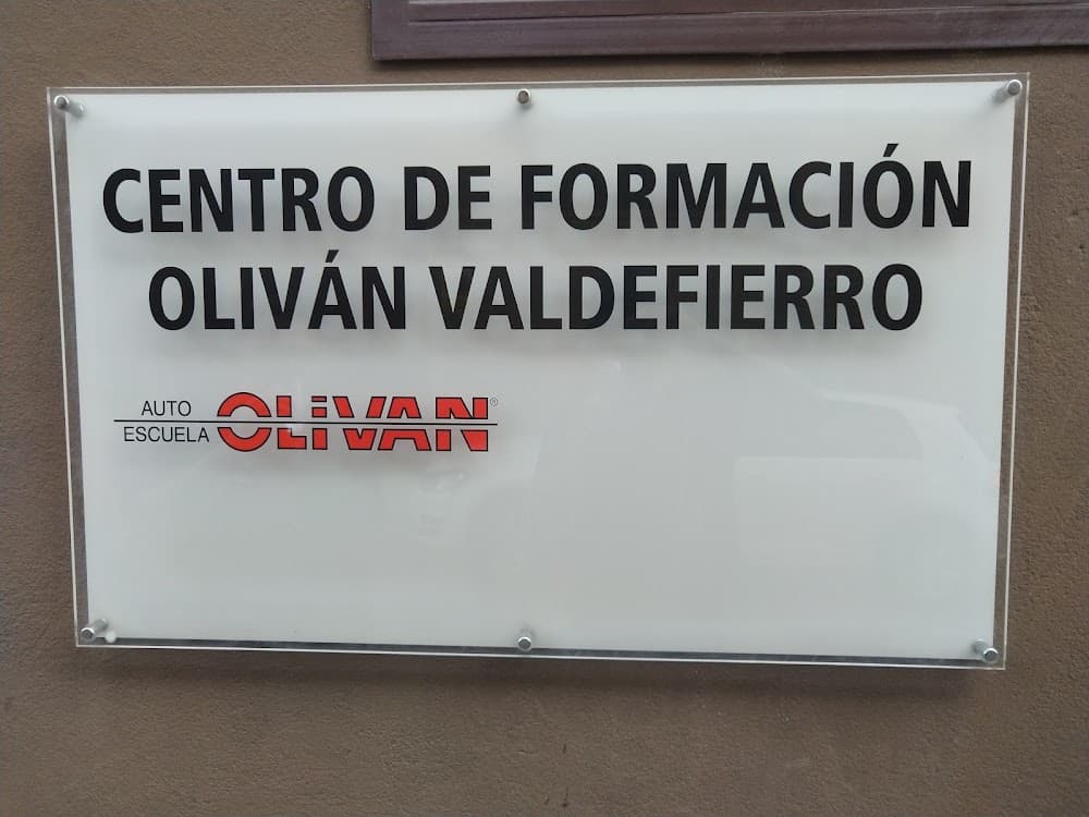 Conducción De Vehículos De Transporte Por Carretera en Oliván, Dac-at (Oliván, Dac-at, Zaragoza): foto 3