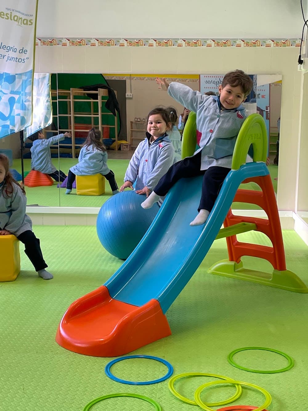 Actividades Comerciales en Escuelas Salesianas María Auxiliadora (Escuelas Salesianas María Auxiliadora, Sevilla): foto 2
