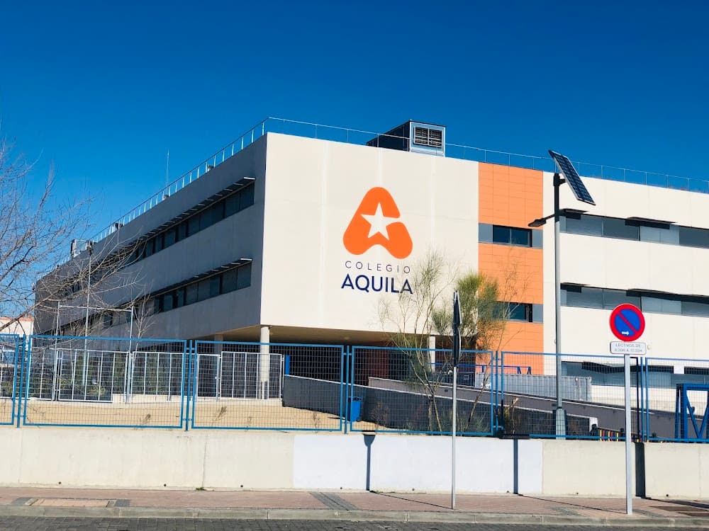 Foto secundaria del campus Colegio Aquila