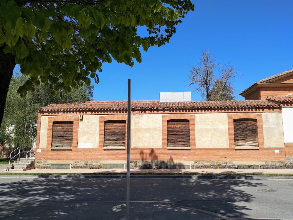 Foto secundaria del campus Escuela Sanitaria Técnico Profesional De Navarra-estna