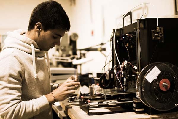 Foto secundaria del campus Escuela Técnica Superior de Ingeniería y Diseño Industrial