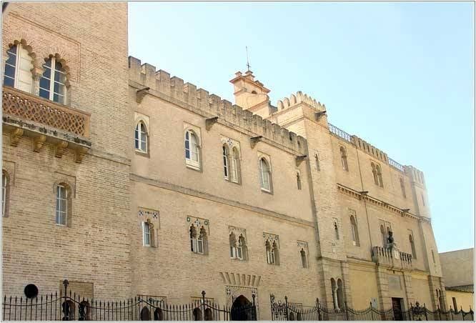 Gestió Administrativa a Bienaventurada Virgen María (Bienaventurada Virgen María, Castilleja De La Cuesta): foto 1
