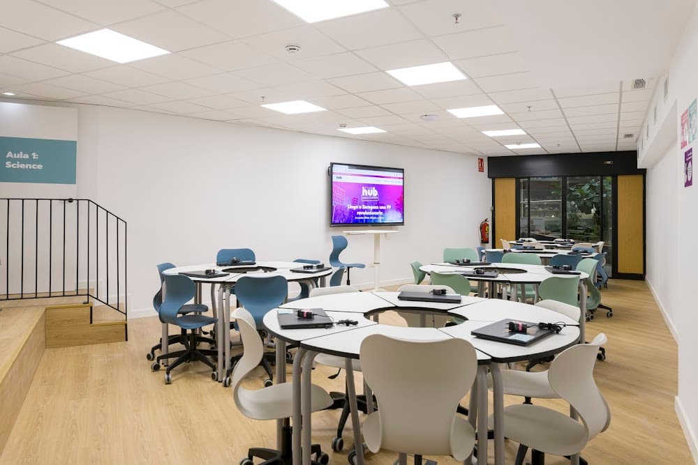 Foto secundaria del campus The Hub Kings Corner