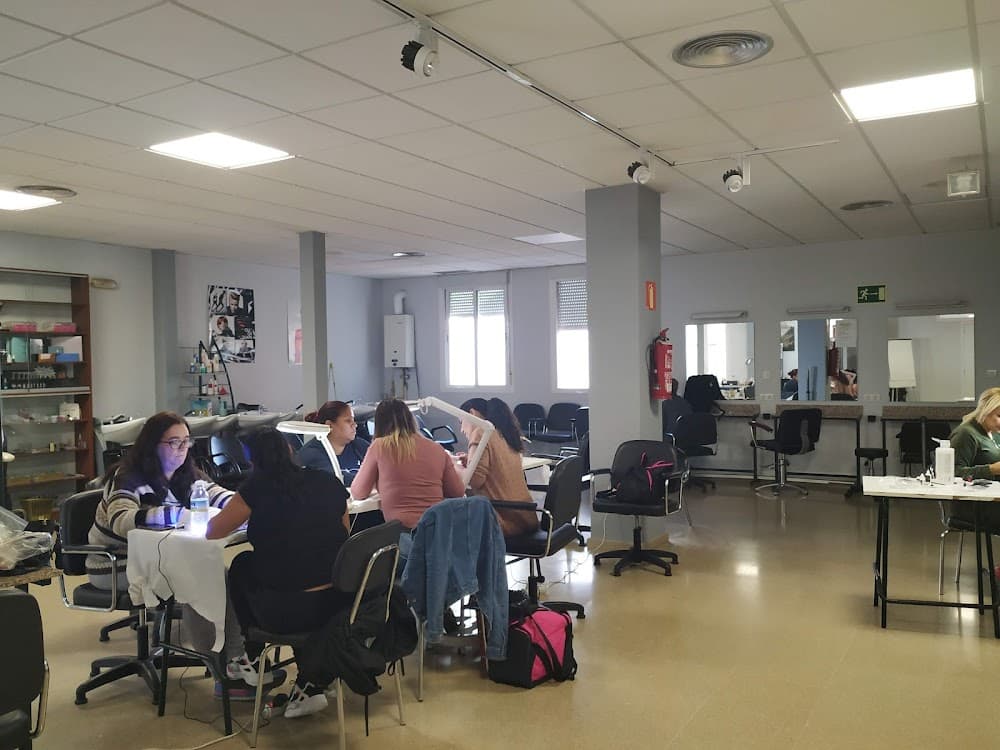 Perruqueria I Cosmètica Capil·lar a Centro José María (Centro José María, Sevilla): foto 1