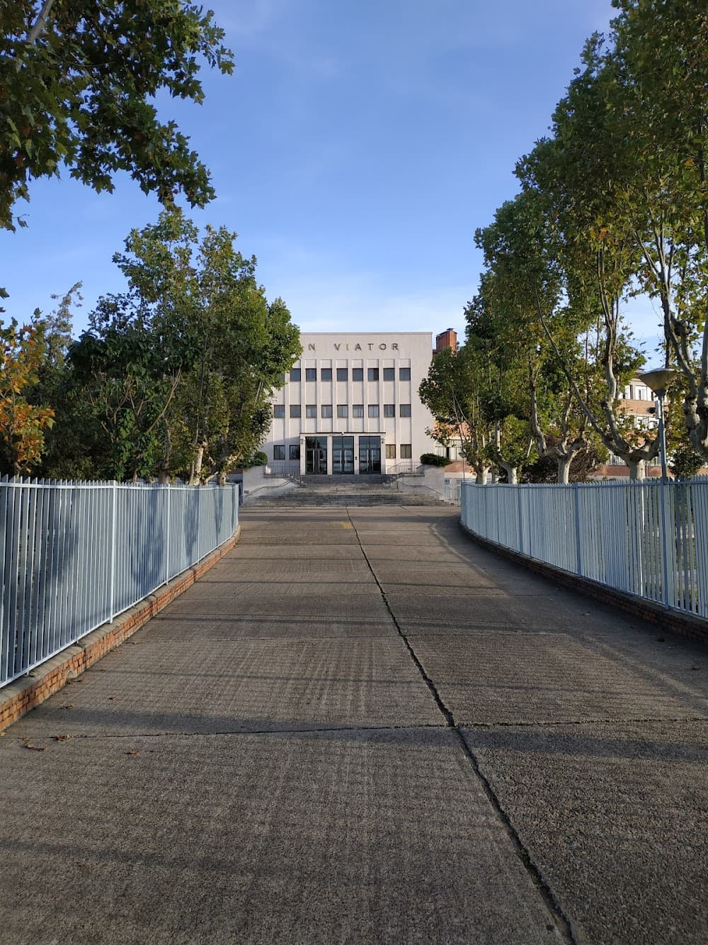 Foto secundaria del campus San Viator