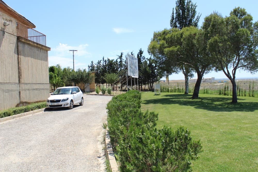 Foto secundaria del campus E.f.a. Boalares