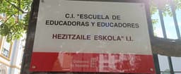 Escuela De Educadoras Y Educadores-hezitzaile Eskola