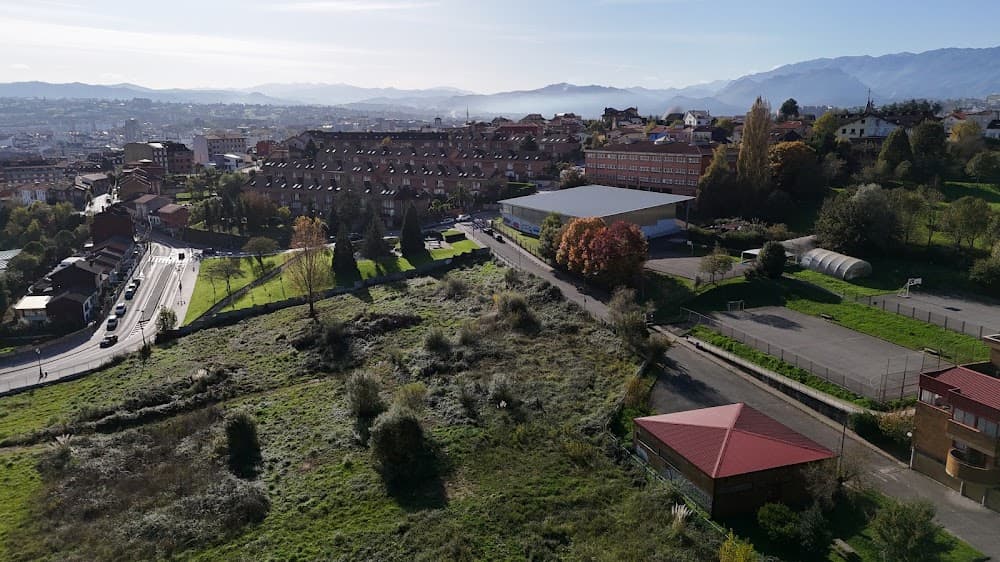 Foto secundaria del campus I.e.s. "monte Naranco"