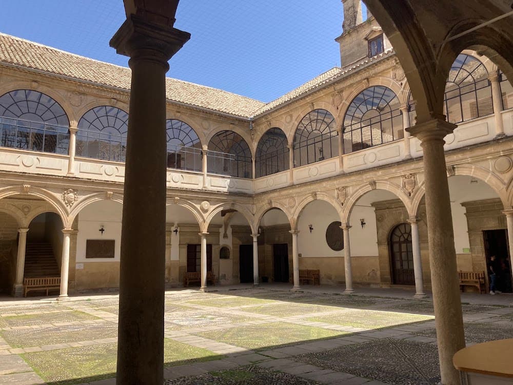 Guia En El Medi Natural I De Temps De Lleure a Santísima Trinidad (Santísima Trinidad, Baeza): foto 1