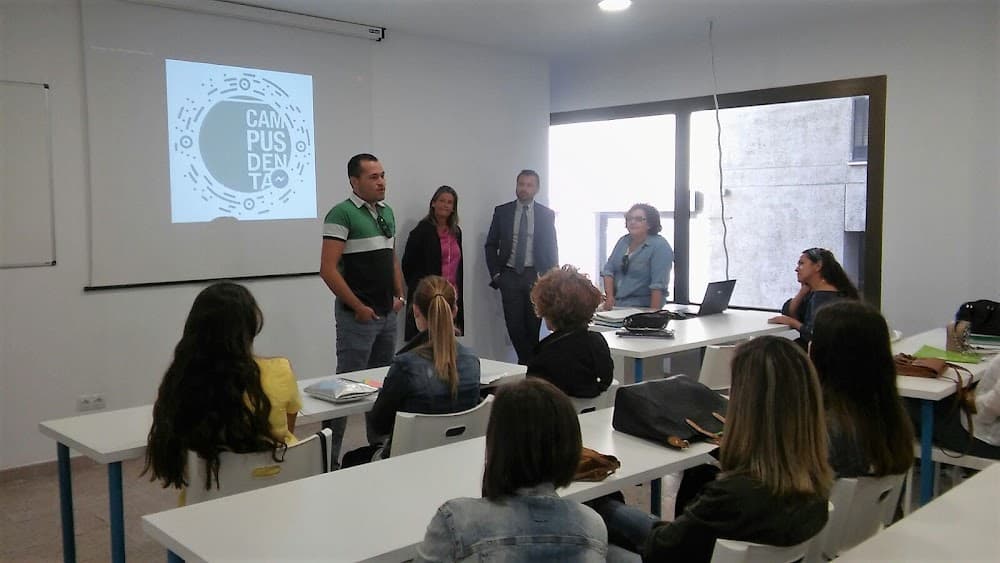 Higiene Bucodental en Campus Dental Huelva (Campus Dental Huelva): foto 1