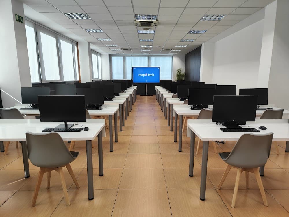 Foto del campus Mope - Tech