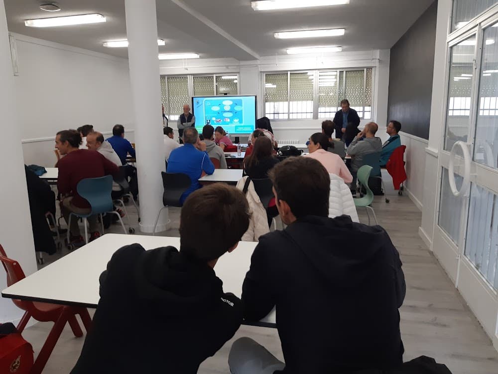 Enseñanza Y Animación Sociodeportiva en Hernán Pérez Del Pulgar (Hernán Pérez Del Pulgar, Ciudad Real): foto 2