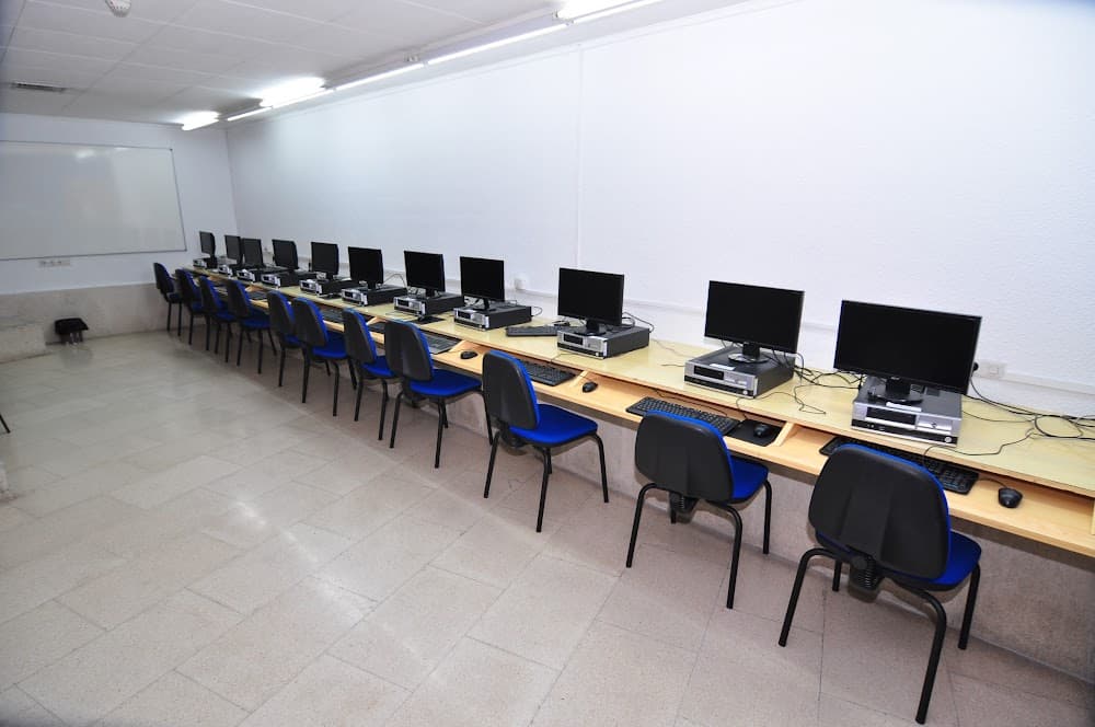 Foto secundaria del campus Eide