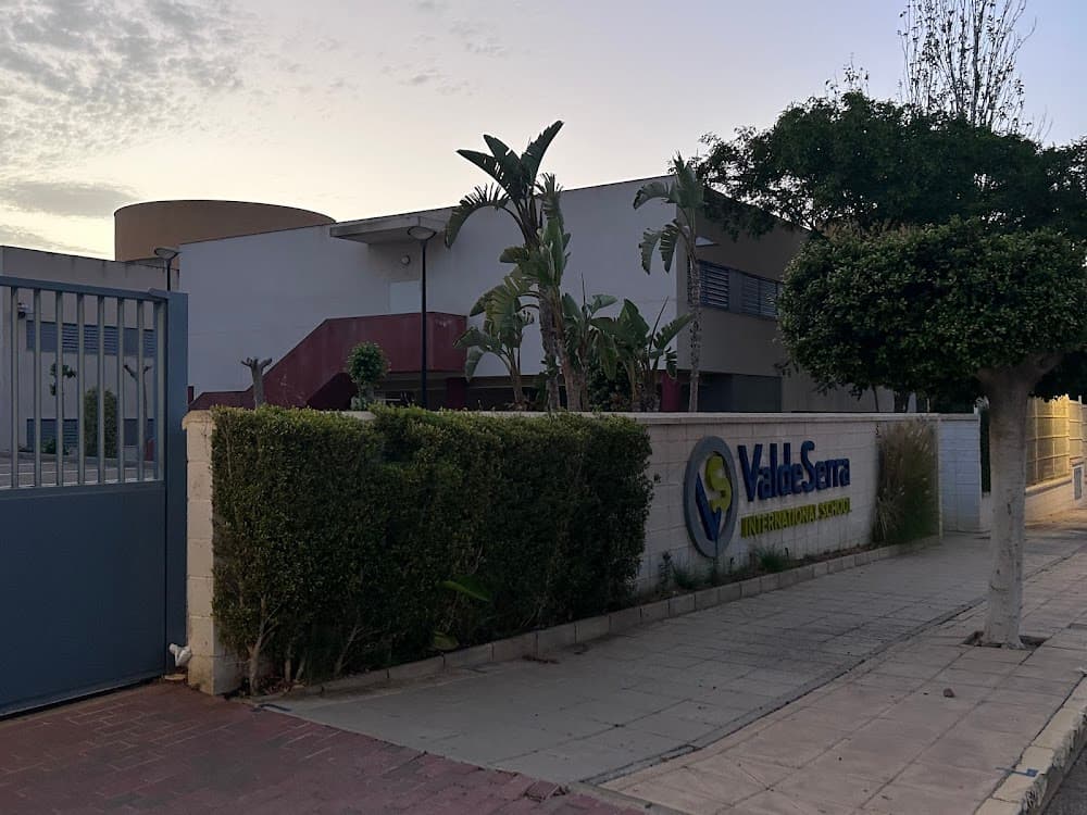 Foto secundaria del campus Valdeserra International School