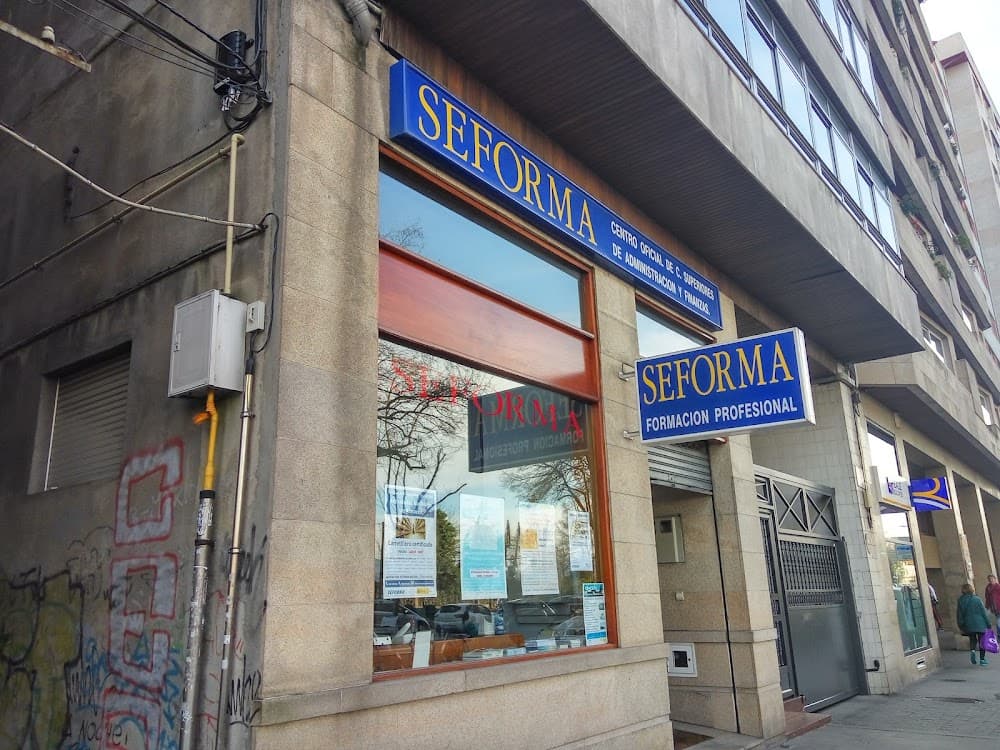 Administración Y Finanzas en Seforma (Seforma, Vigo): foto 1