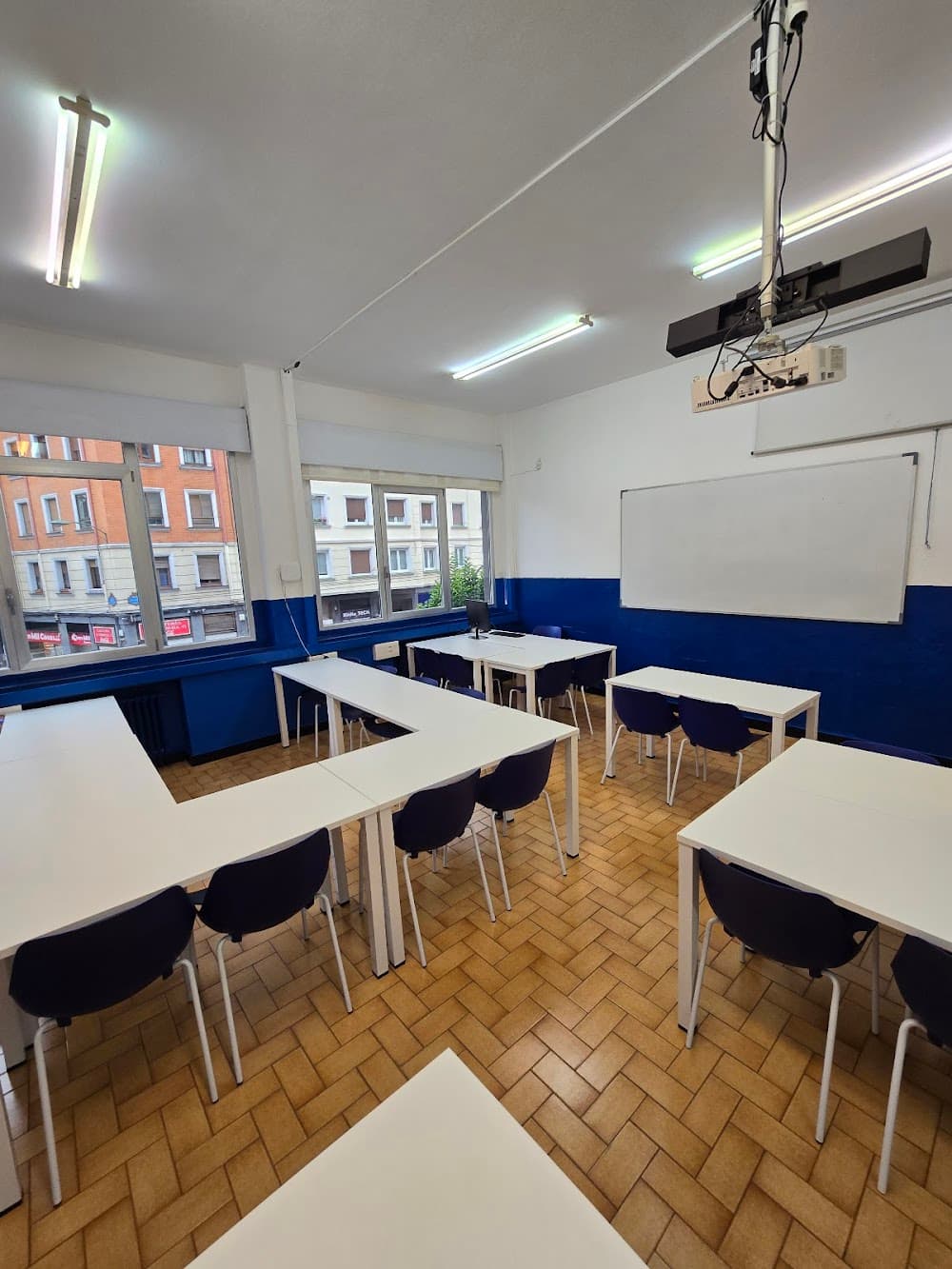 Foto secundaria del campus Mikeldi
