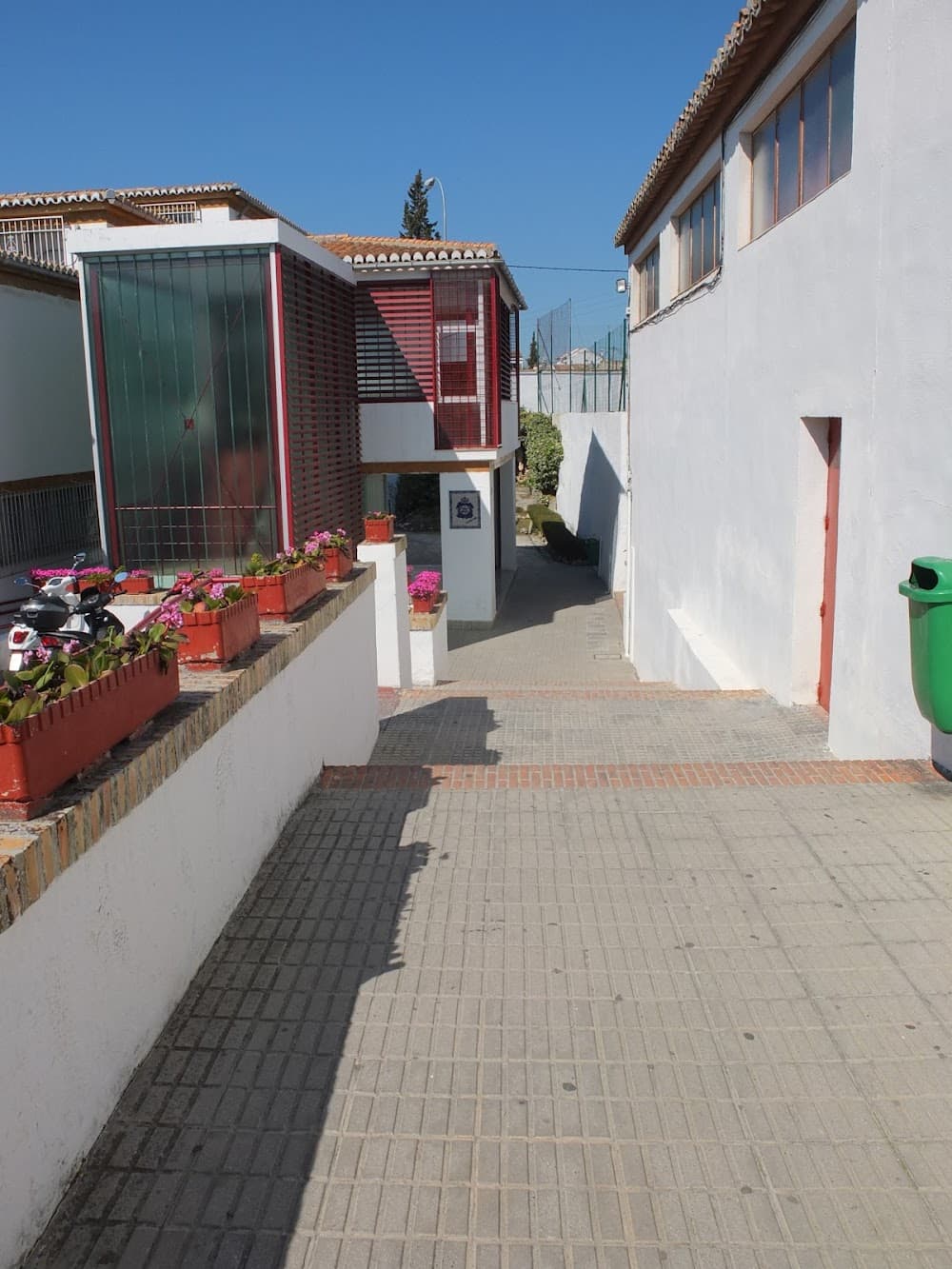 Foto secundaria del campus Cristo Rey