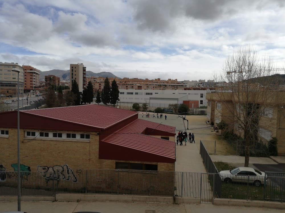 Foto secundaria del campus La Madraza