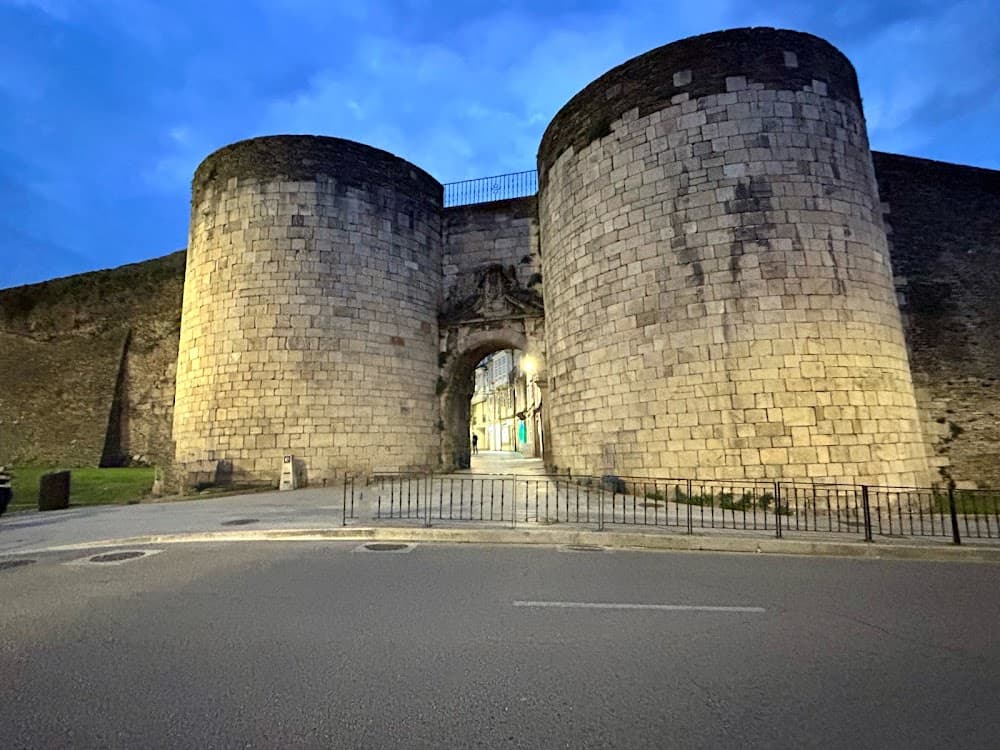 Gestión Administrativa en Muralla Romana (Muralla Romana, Lugo): foto 2