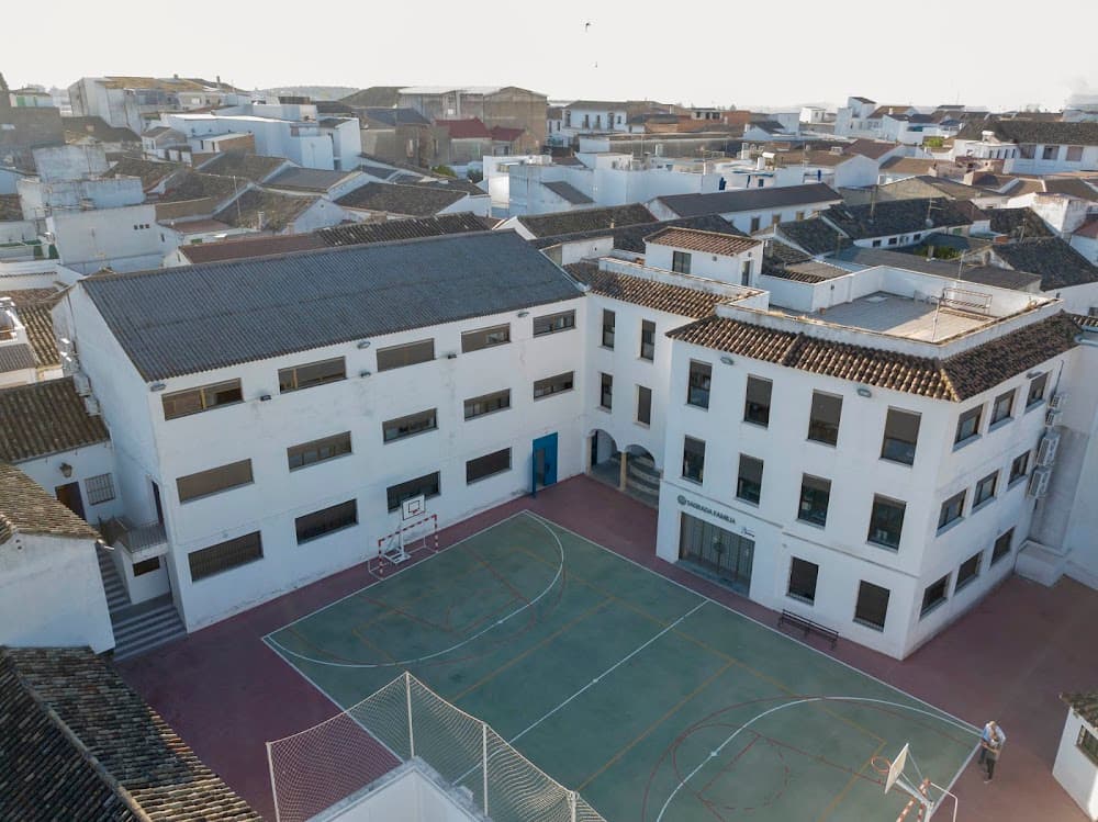 Gestión Administrativa en Escuelas Profesionales De La Sagrada Familia (Escuelas Profesionales De La Sagrada Familia, Bujalance): foto 2