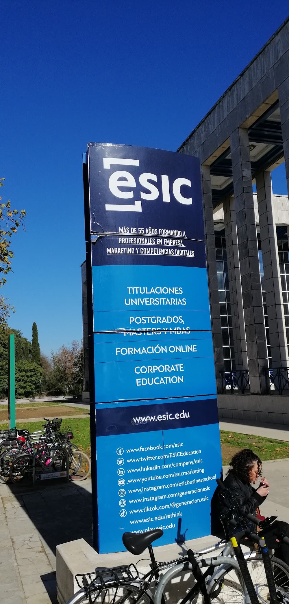 Foto secundaria del campus Escuela Internacional De Gerencia