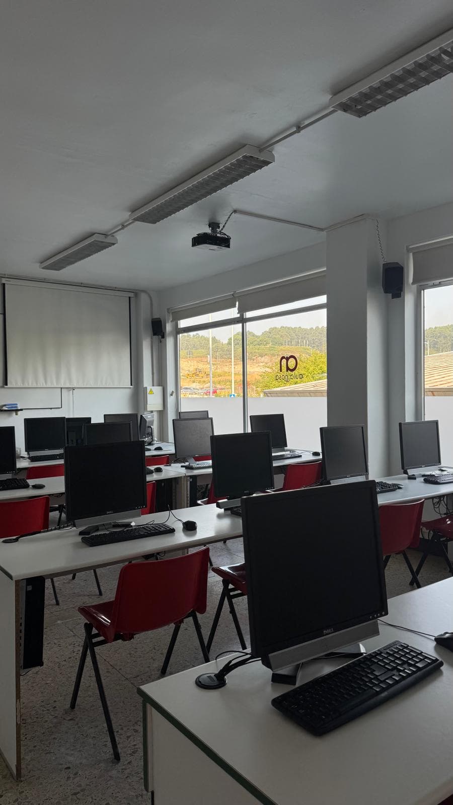 Foto secundaria del campus Aula Nosa