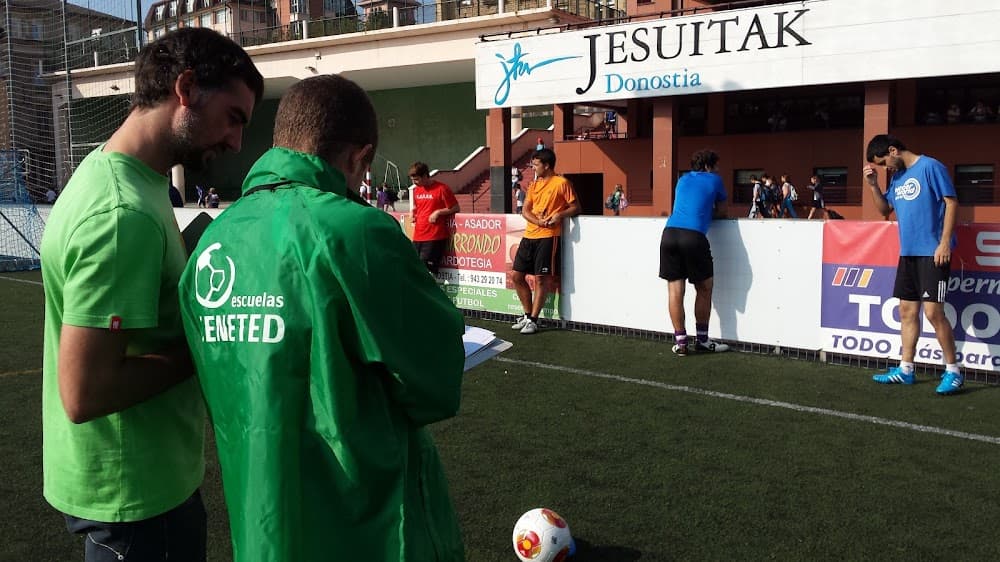 Ensenyament I Animació Socioesportiva a Escola Ceneted (Escola Ceneted, S'aranjassa): foto 3