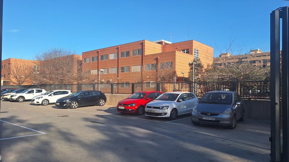 Foto secundaria del campus Districte Marítim
