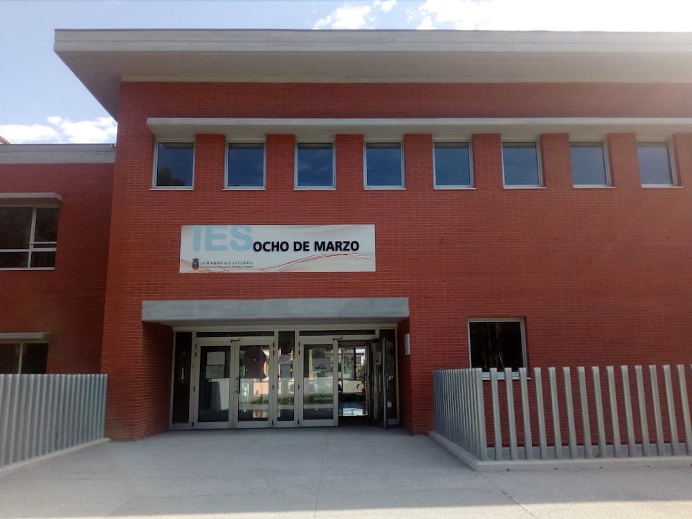 Foto secundaria del campus Ocho De Marzo