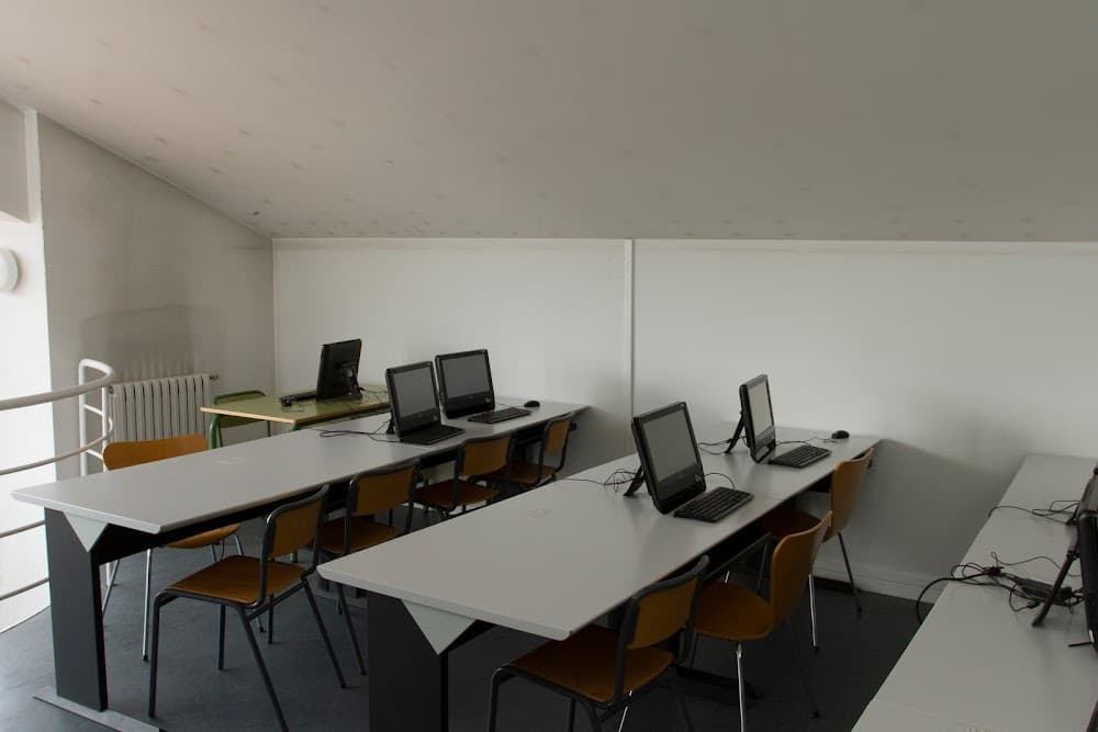 Foto secundaria del campus Escuela De Hostelería Y Turismo De Teruel