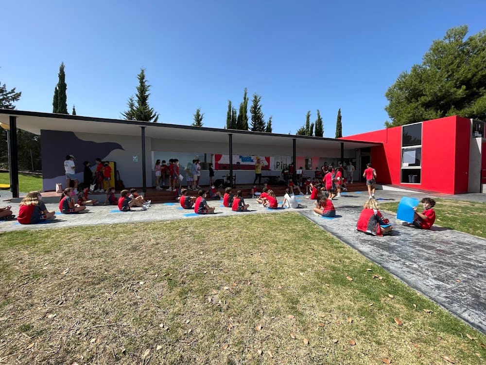 Foto secundaria del campus El Pinar