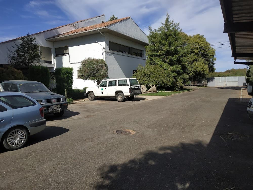 Ganadería Y Asistencia En Sanidad Animal en Cfmr De Moraleja (Cfmr De Moraleja): foto 1