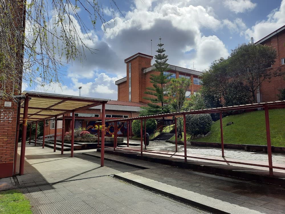 Foto secundaria del campus Ricardo Mella