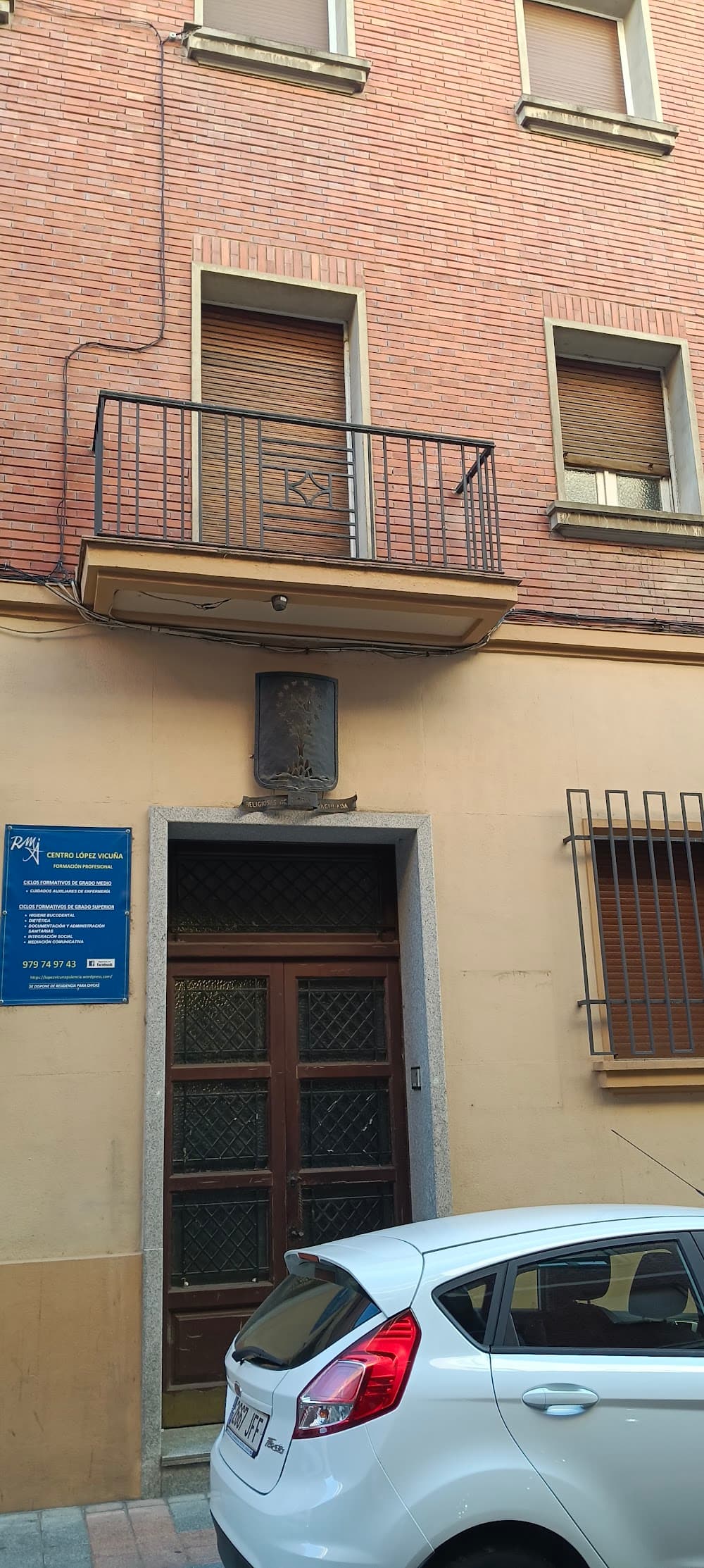 Higiene Bucodental en López Vicuña (López Vicuña, Palencia): foto 1