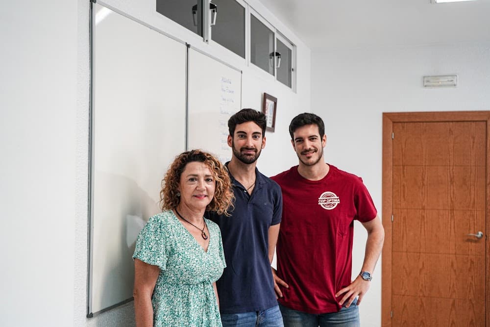 Foto secundaria del campus Centro De Estudios Óptima