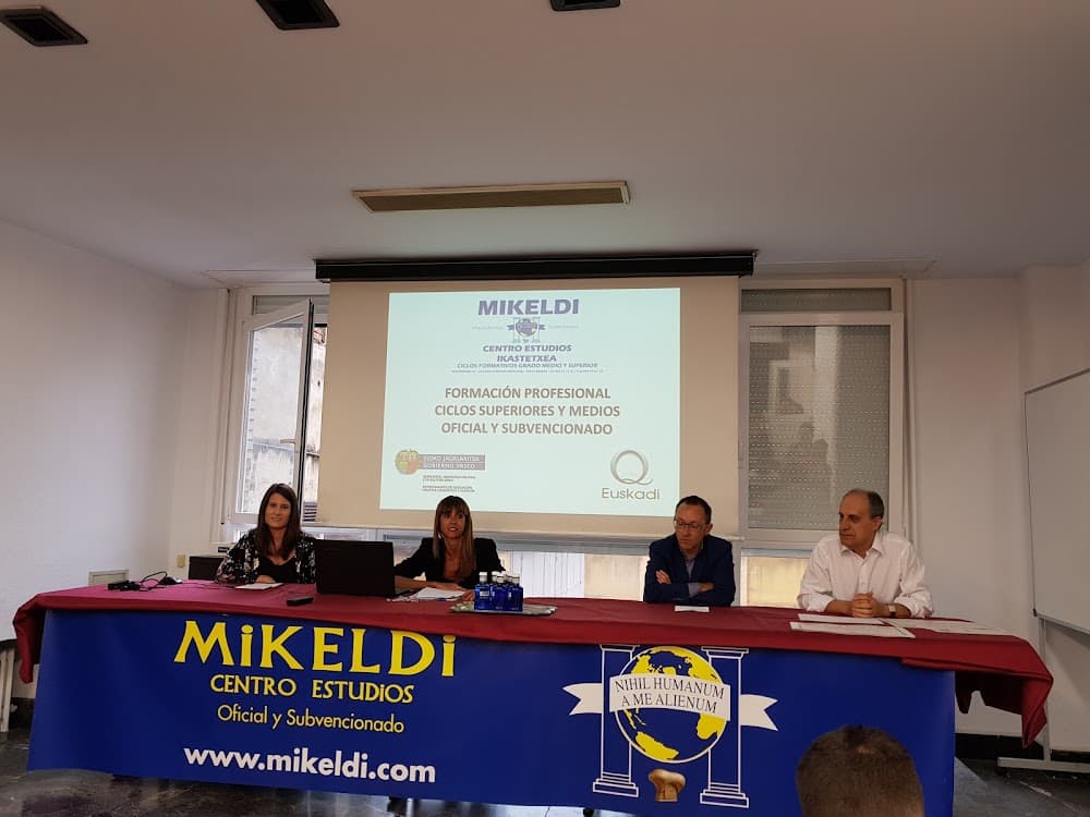 Foto secundaria del campus Mikeldi