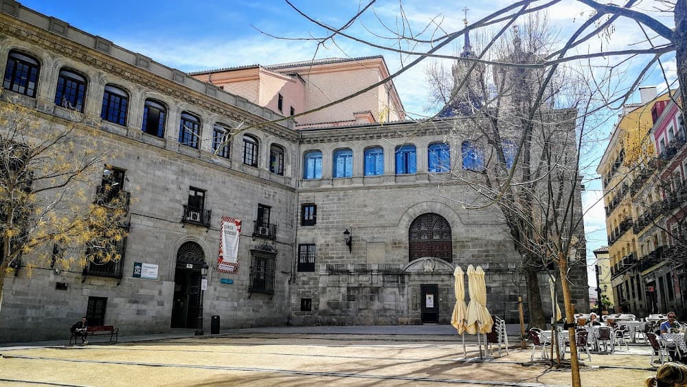 Foto secundaria del campus Santa Barbara