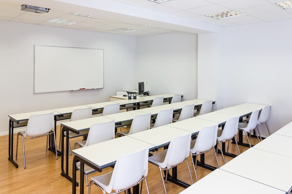 Foto secundaria del campus Tevián Cep