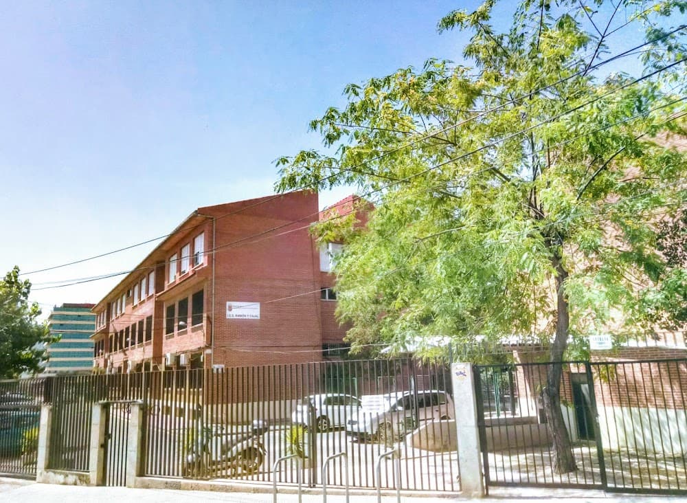 Foto secundaria del campus Ramón Y Cajal