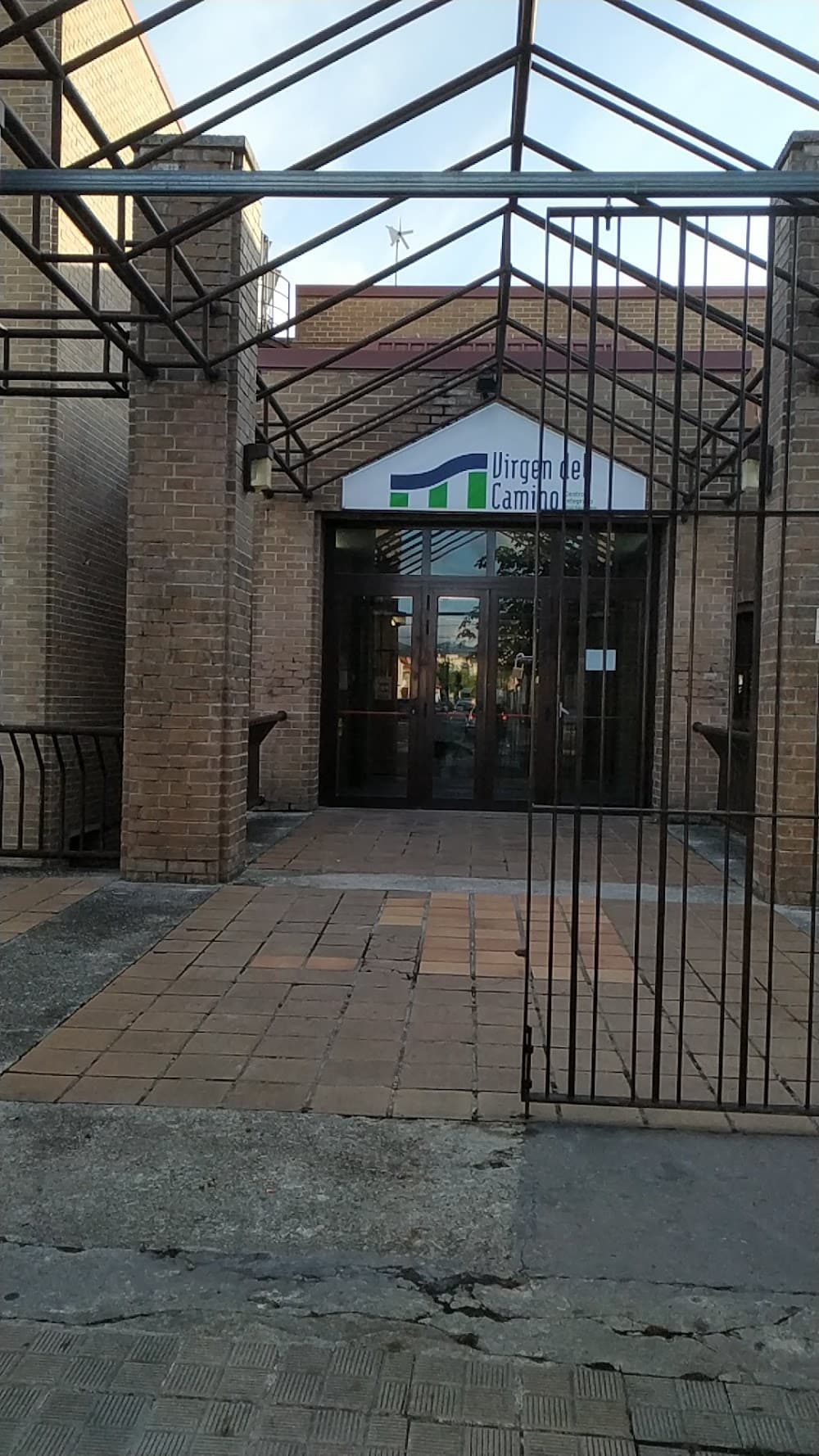 Foto secundaria del campus Virgen Del Camino