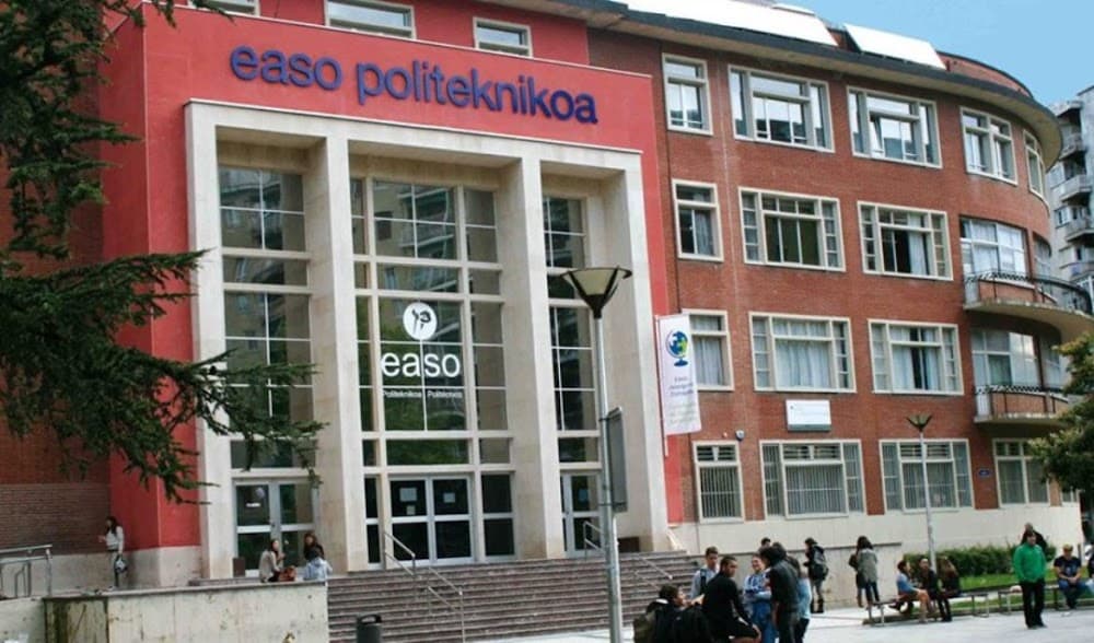 Foto secundaria del campus Politecnico Easo Politeknikoa