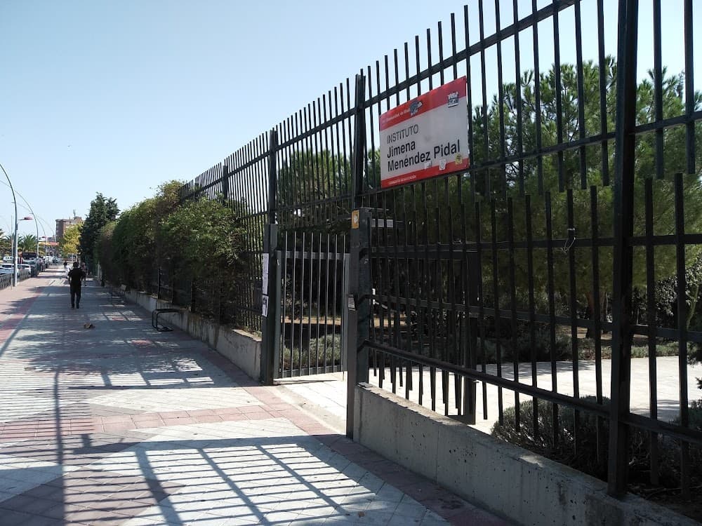Foto secundaria del campus Jimena Menendez Pidal