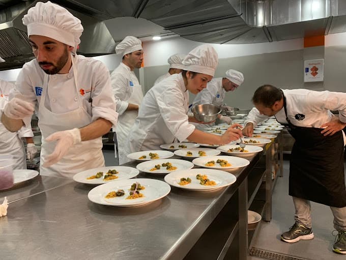 Serveis En Restauració a Escuela De Hostelería Adalid-grupo Aspasia (Escuela De Hostelería Adalid-grupo Aspasia, Los Realejos): foto 1