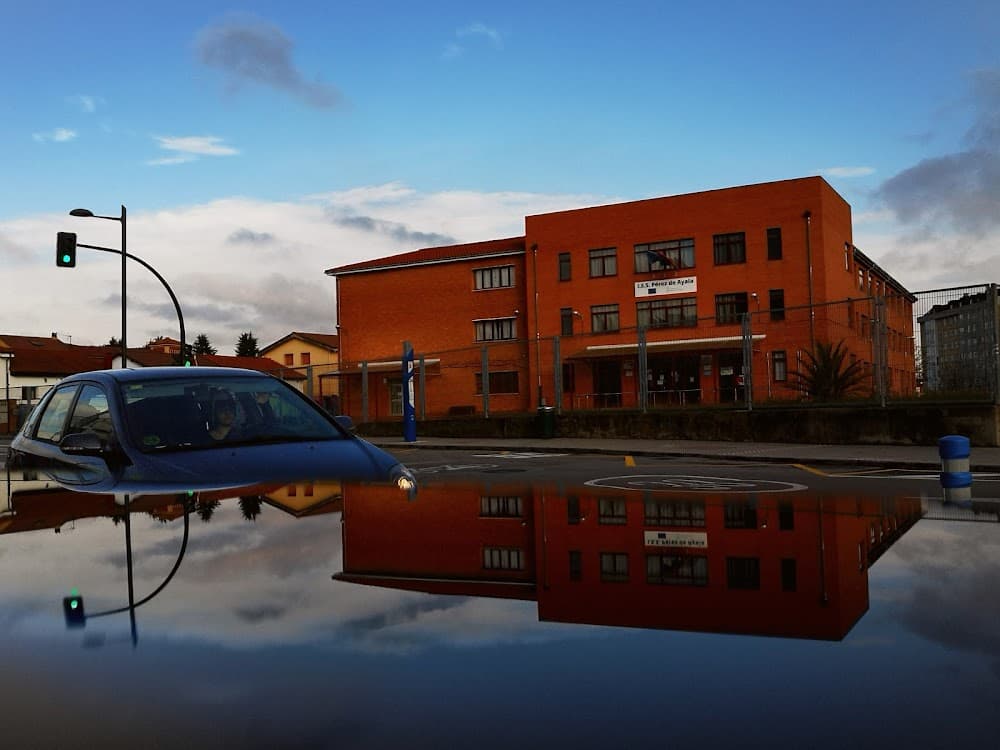 Foto secundaria del campus I.e.s. "pérez De Ayala"