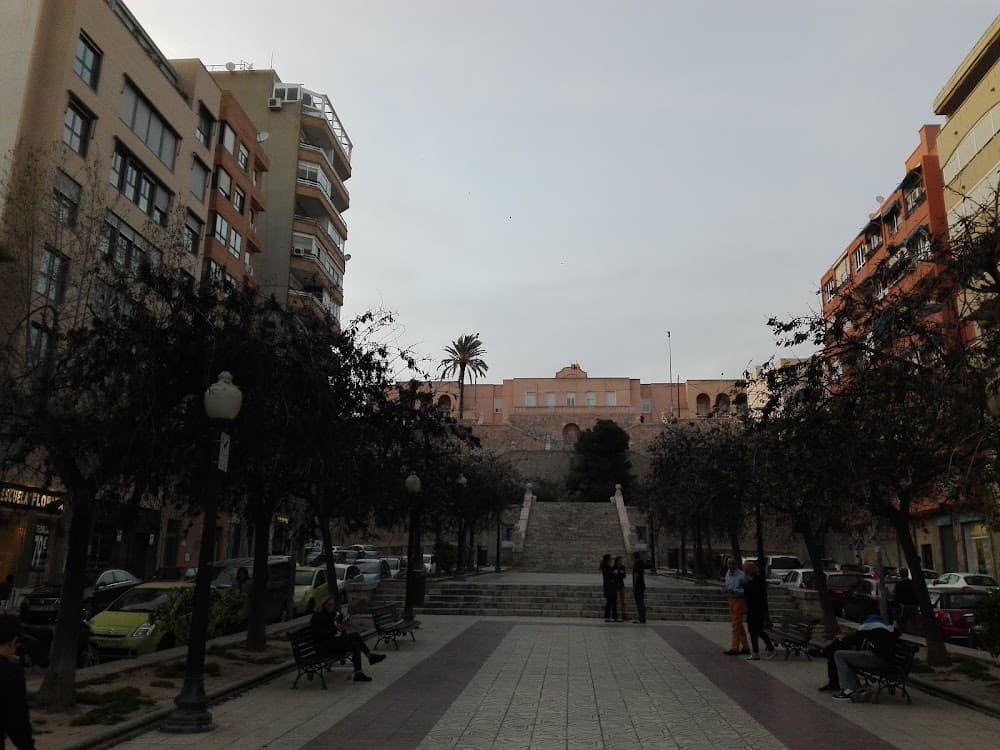 Foto secundaria del campus Jorge Juan