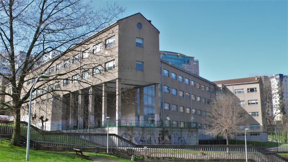Foto secundaria del campus Paseo Das Pontes