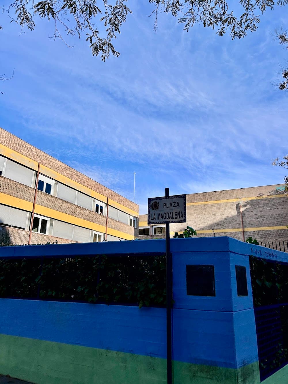 Foto secundaria del campus Pedro De Luna