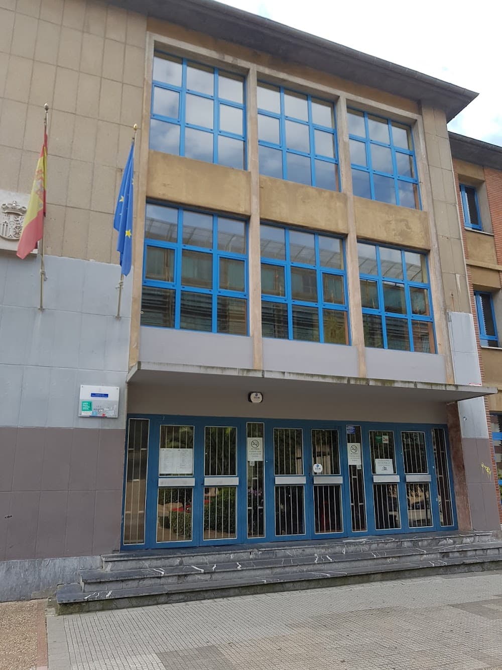 Foto secundaria del campus I.e.s. "aramo"
